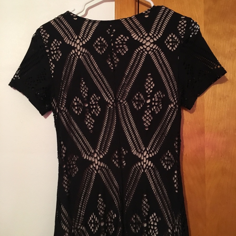 Dress - Picture 6 of 6